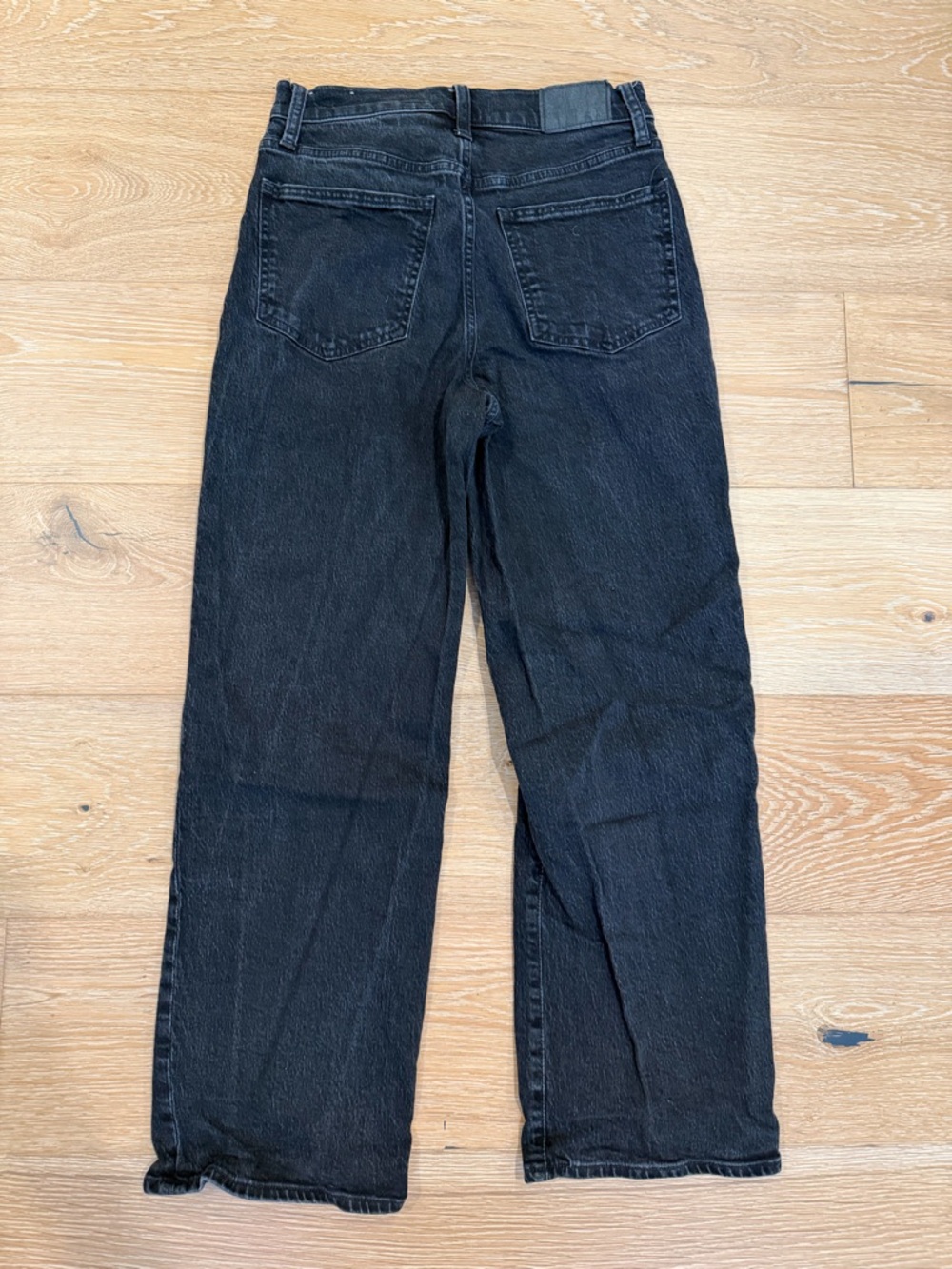 Madewell • Perfect Vintage Wide Leg Jean - Picture 5 of 8